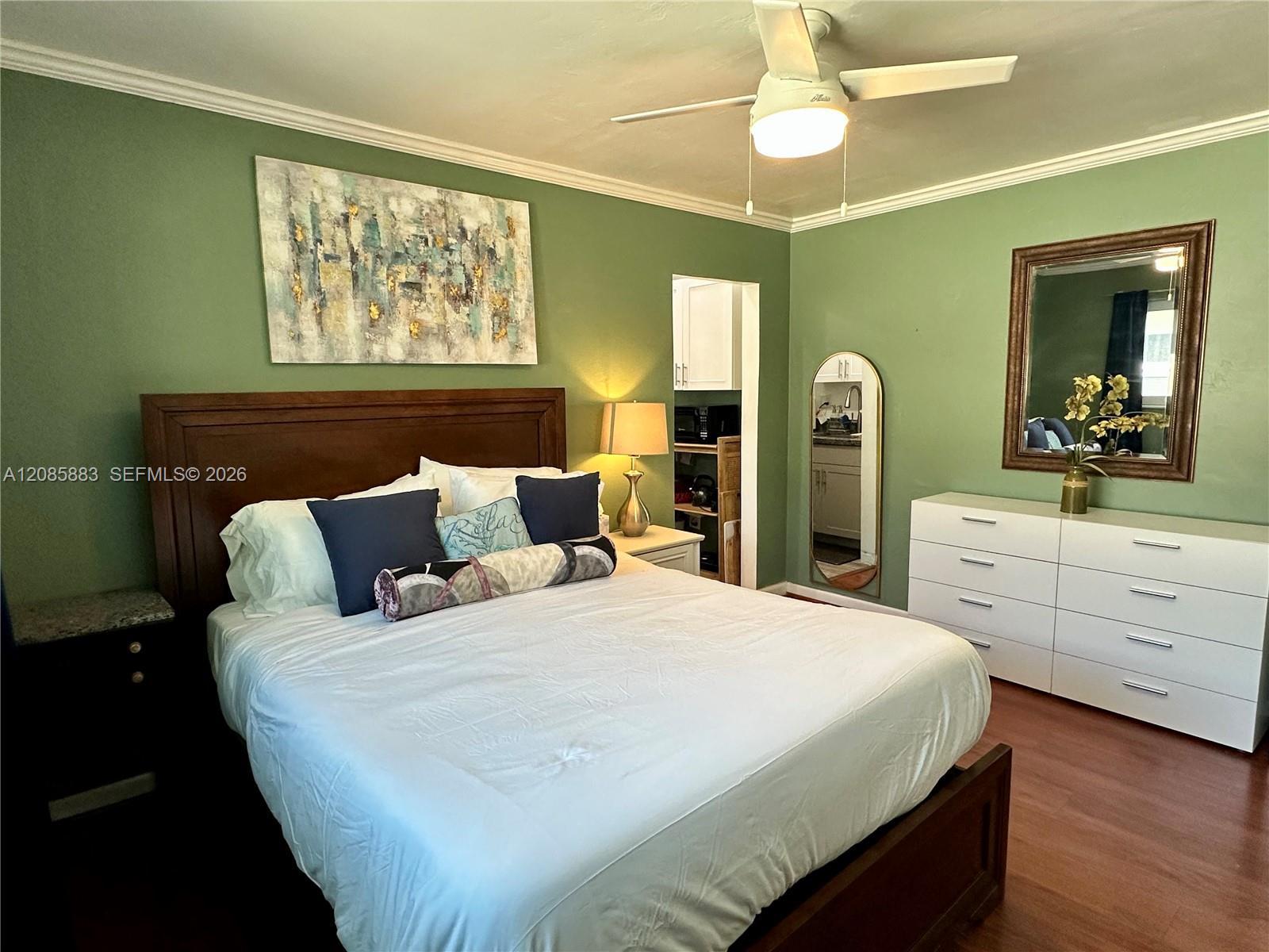 2431 Washington St # 2, Hollywood FL 33020 photo 2