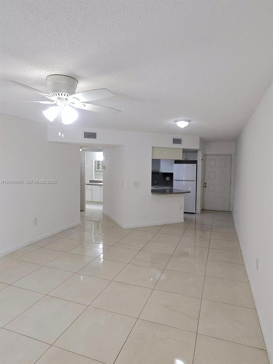 8245 Lake Dr # 404, Doral FL 33166 photo 3