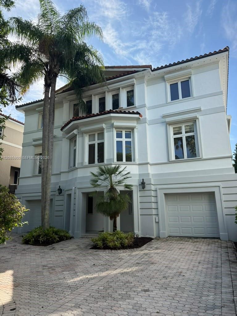 3530 Bayshore Villas Dr, Miami FL 33133 photo 2