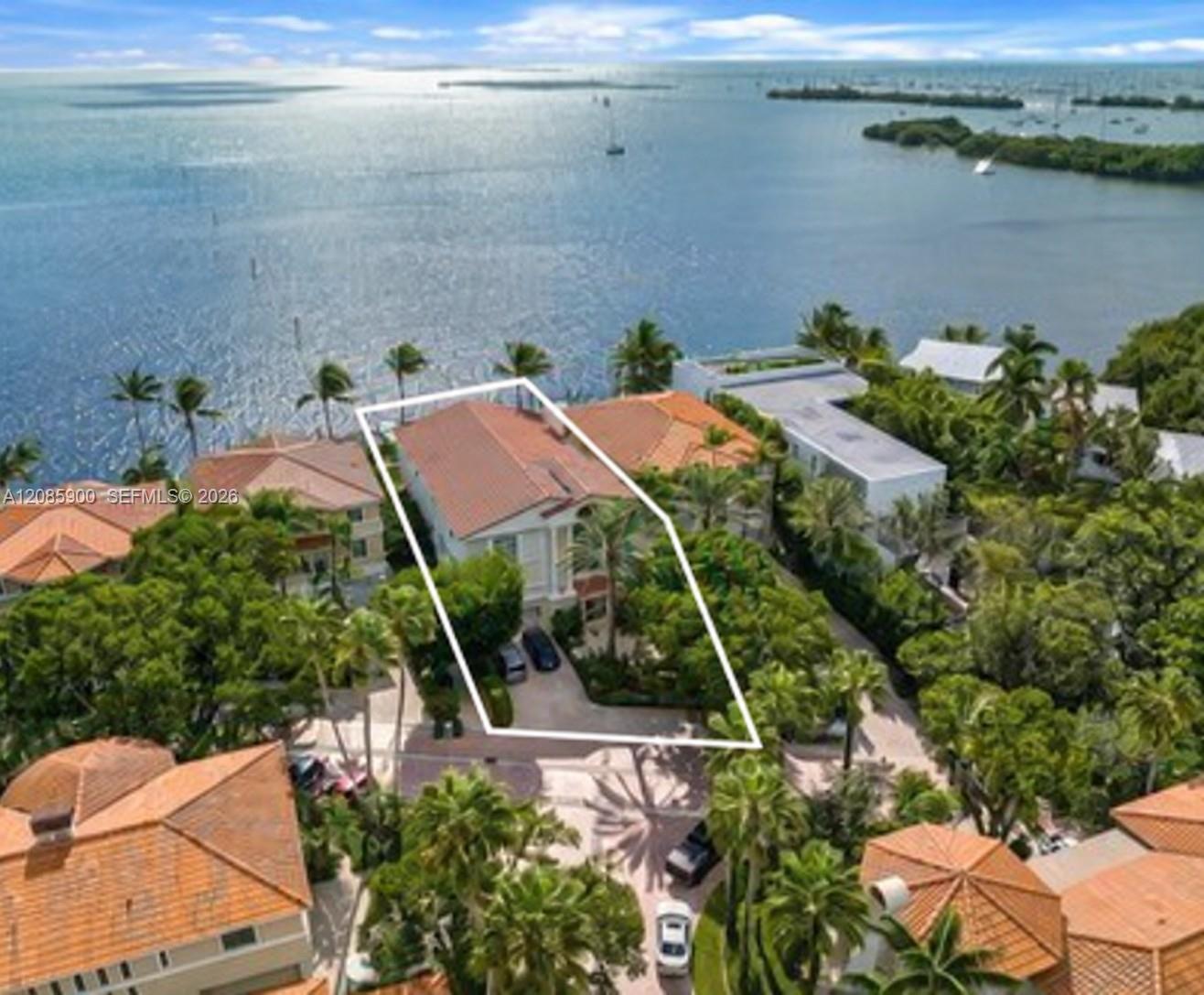 3530 Bayshore Villas Dr, Miami FL 33133