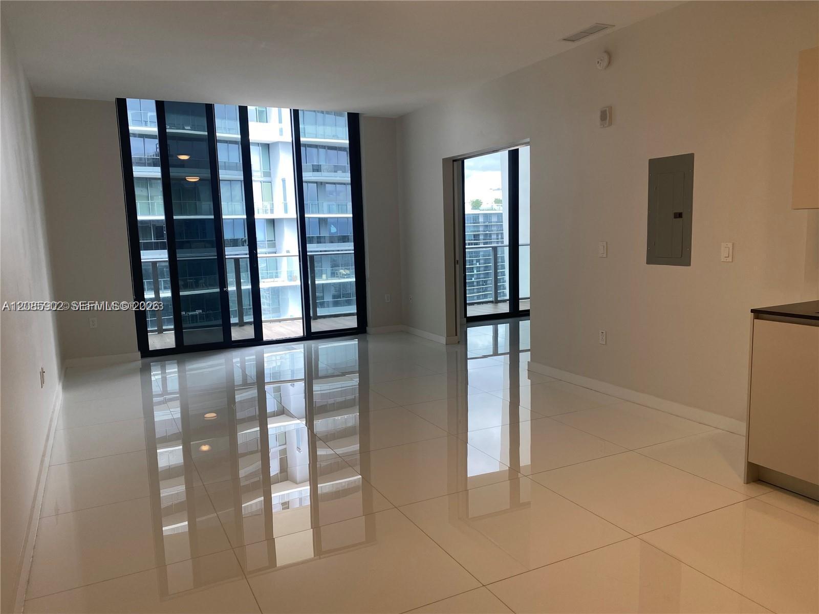 1010 Brickell # 4807, Miami FL 33131 photo 4