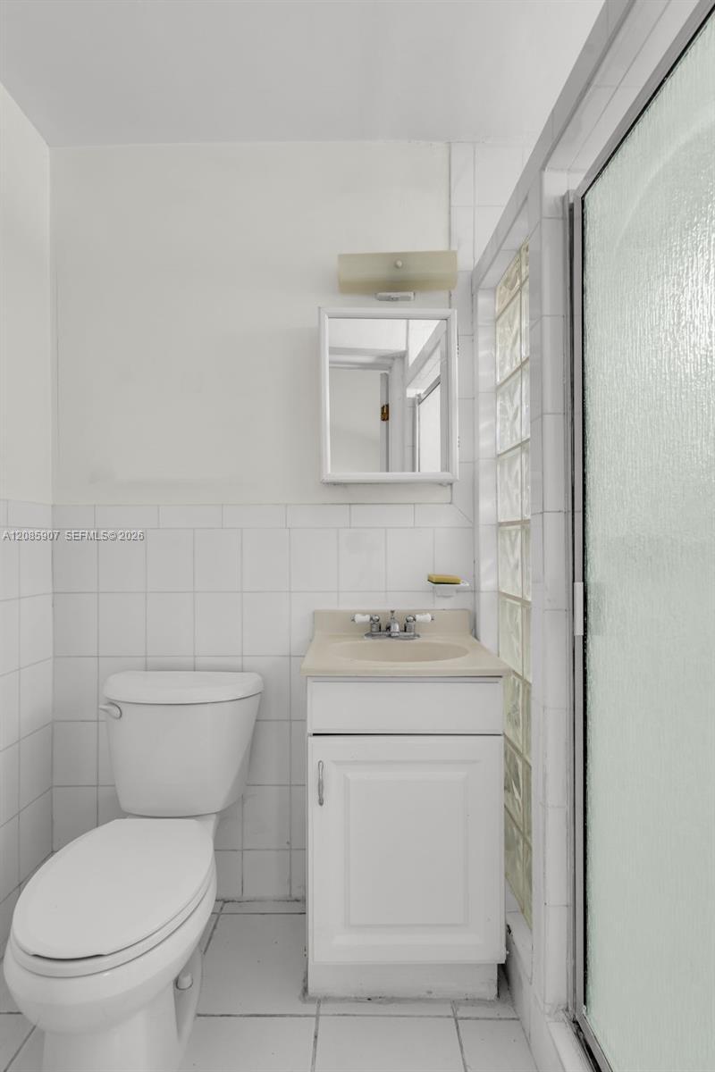 3640 SW 25th St, Miami FL 33133 photo 5