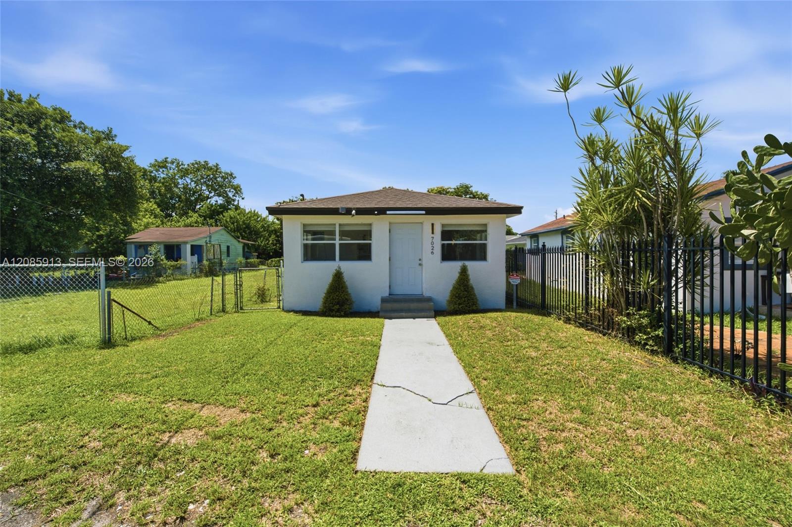 7026 NW 21st Ave, Miami FL 33147 photo 2