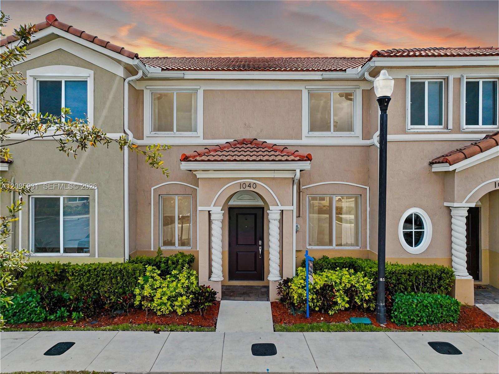 1040 SE 24th Ave, Homestead FL 33035 photo 2