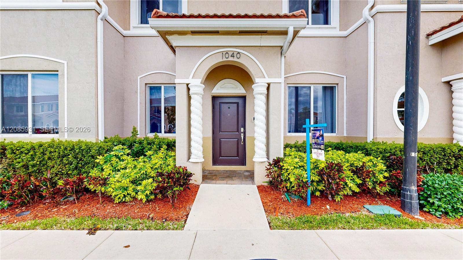 1040 SE 24th Ave, Homestead FL 33035 photo 4