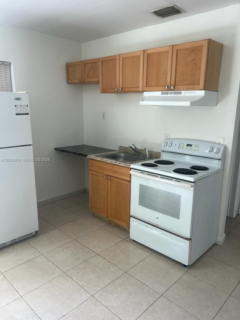 526 SW 64th Ave # 5, Miami FL 33144 photo 5