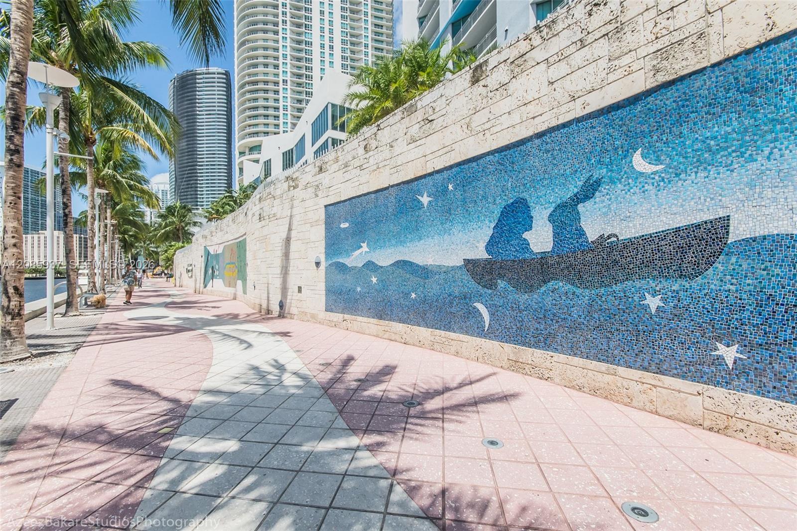 325 S Biscayne Blvd # 2114, Miami FL 33131 photo 5