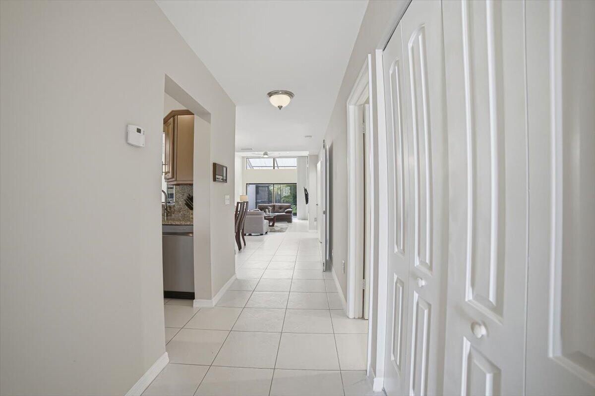 6676 Canary Palm Circle # 19, Boca Raton FL 33433 photo 4