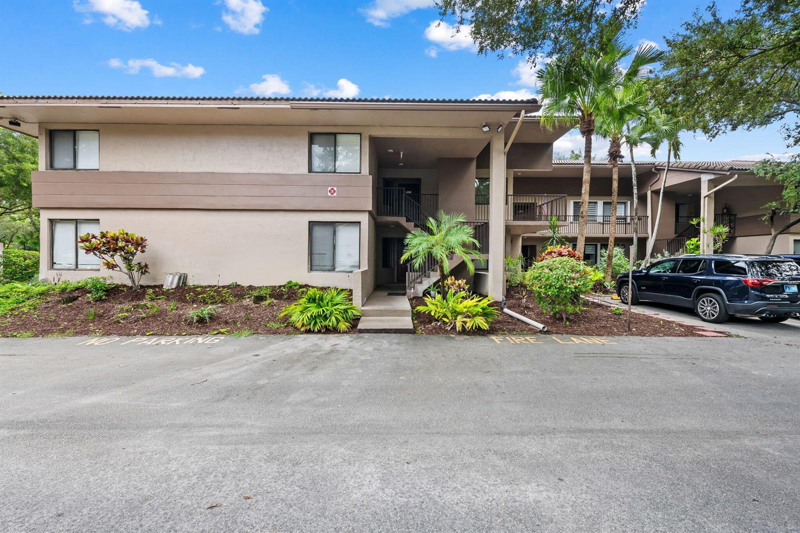 9503 NW 2ND Place # B, Coral Springs FL 33071 photo 2