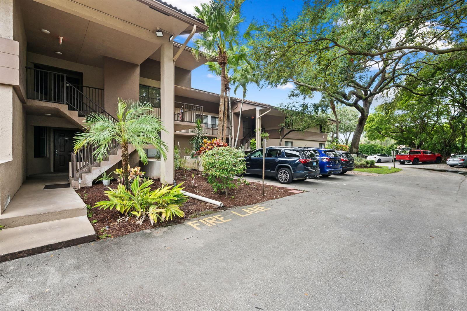 9503 NW 2ND Place # B, Coral Springs FL 33071