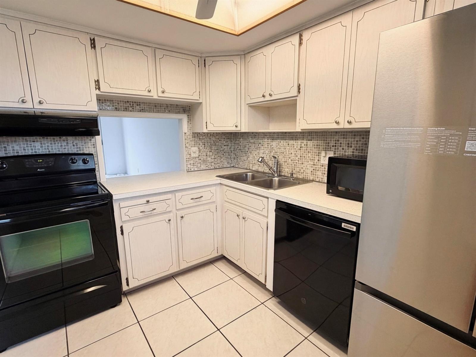 899 SE 2ND Avenue # 207, Deerfield Beach FL 33441 photo 3