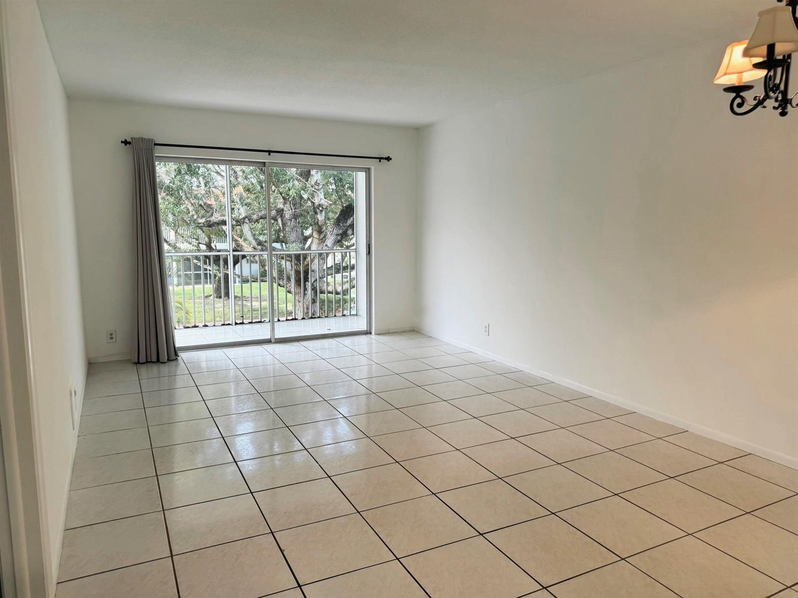 899 SE 2ND Avenue # 207, Deerfield Beach FL 33441 photo 4