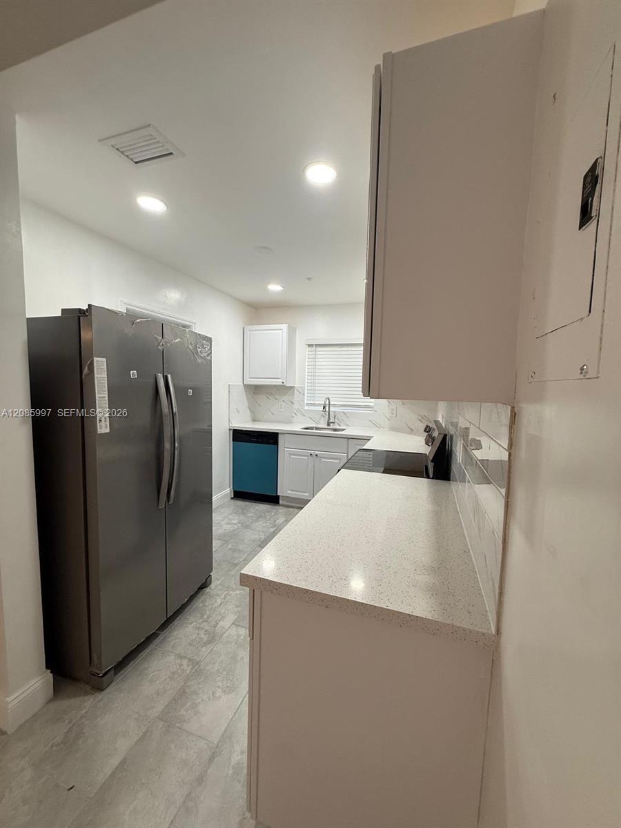 1507 Hayes St, Hollywood FL 33020 photo 3