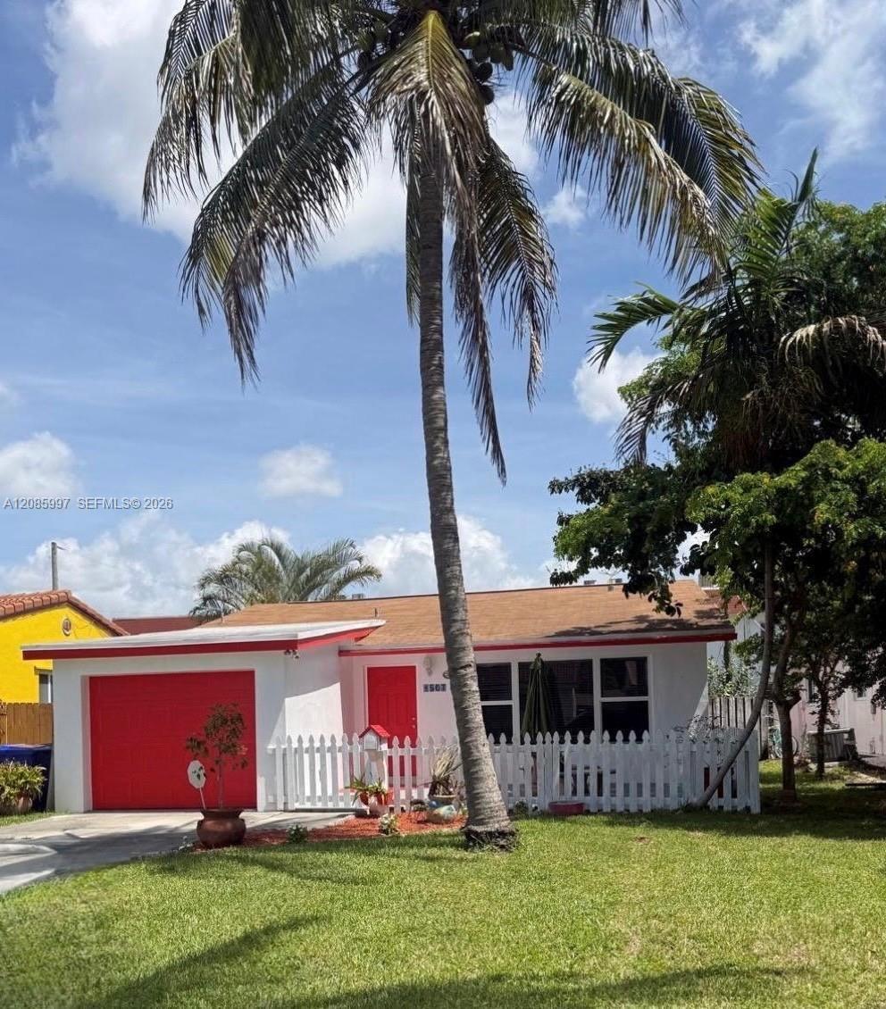 1507 Hayes St, Hollywood FL 33020