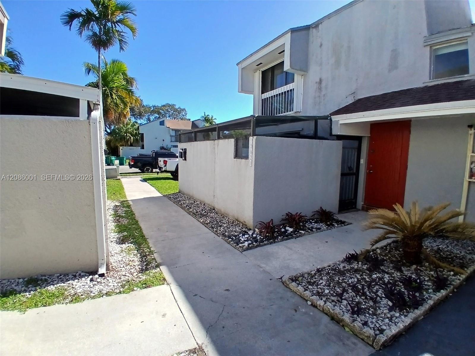 15820 SW 91st Ct # C, Palmetto Bay FL 33157 photo 3