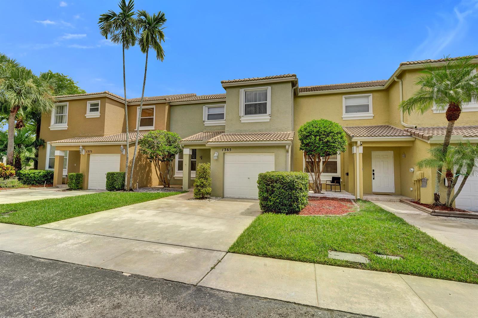 1365 NW 154th Lane, Pembroke Pines FL 33028 photo 3