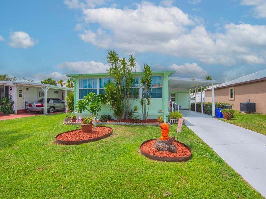 9 Kassaba Lane, Port St. Lucie FL 34952 photo 2