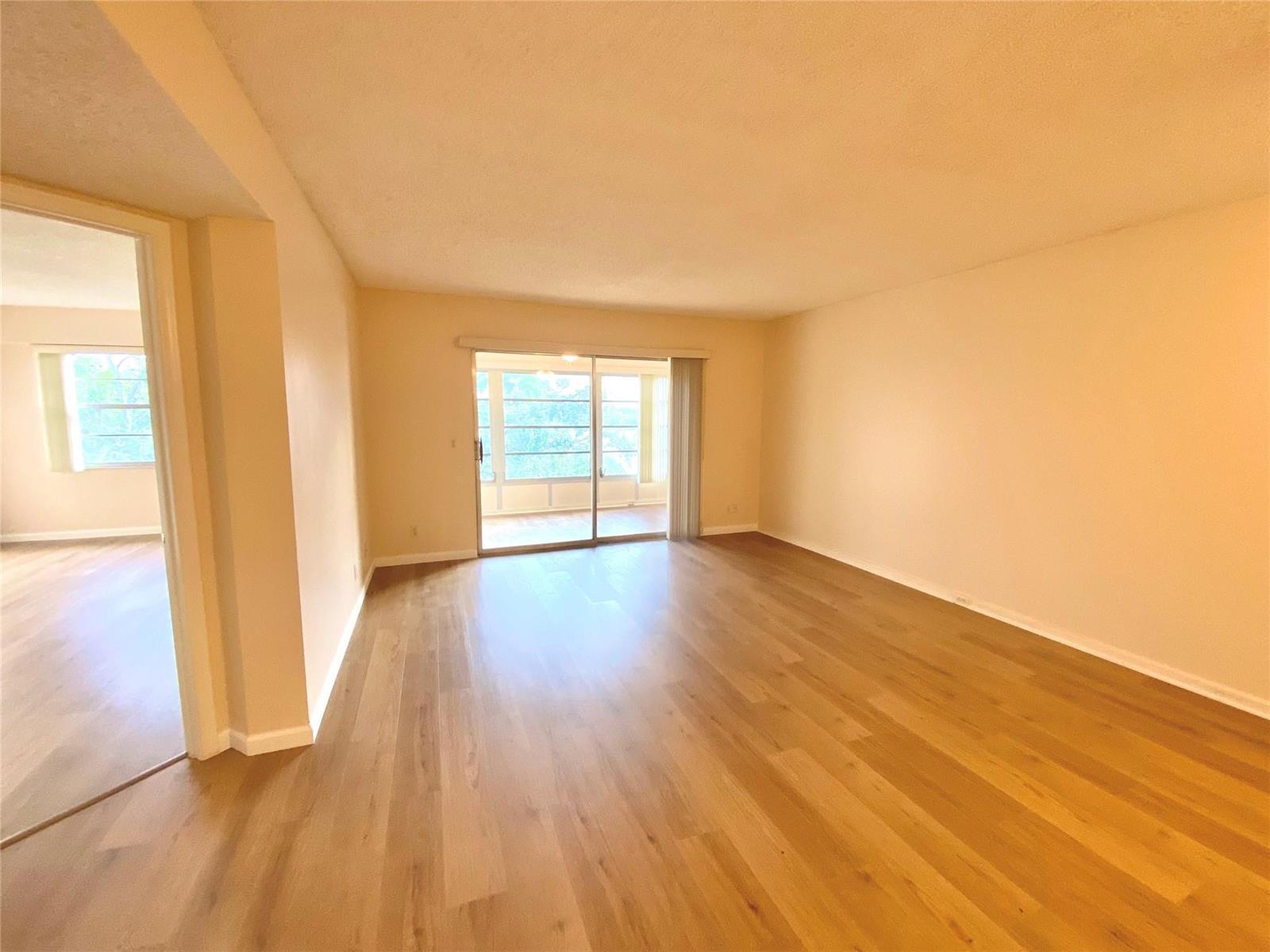 1000 SW 128TH Terrace # 411V, Pembroke Pines FL 33027 photo 2