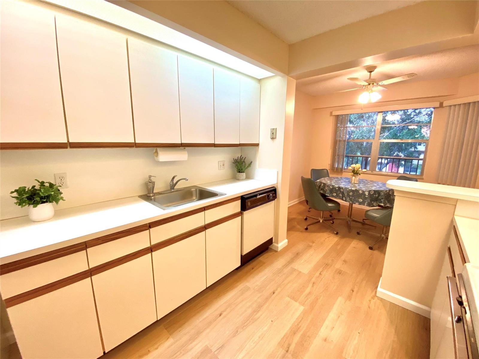 1000 SW 128TH Terrace # 411V, Pembroke Pines FL 33027 photo 5
