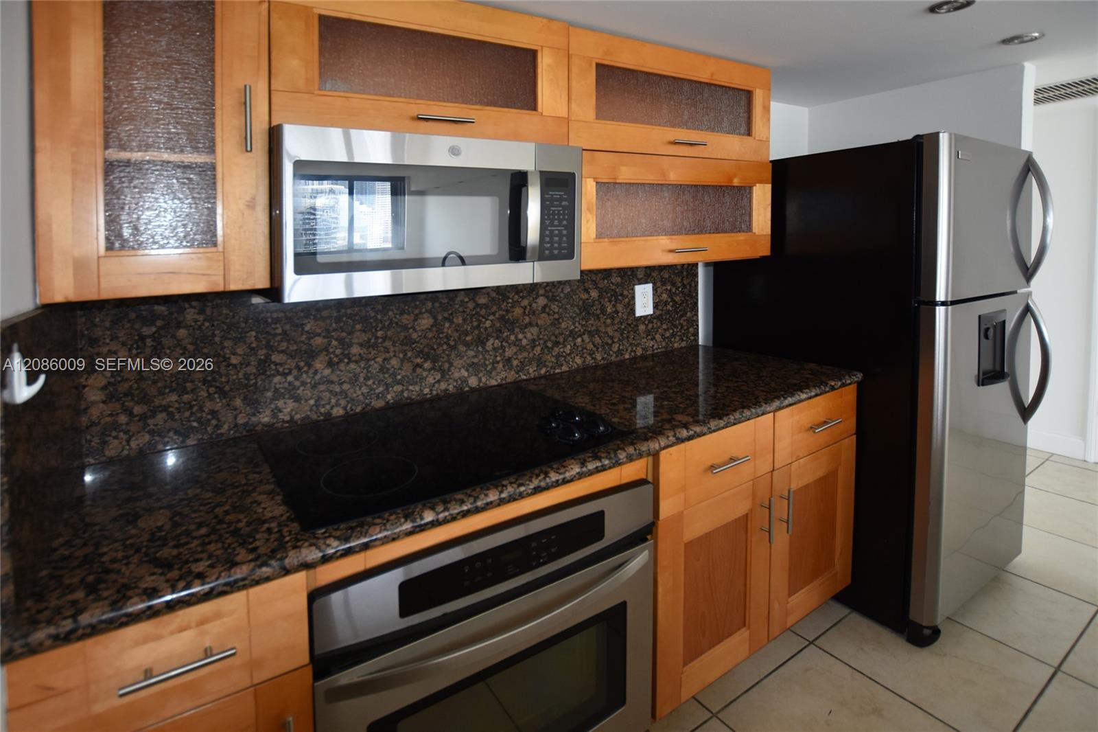 540 BRICKELL KEY DR # 1511, Miami FL 33131 photo 2