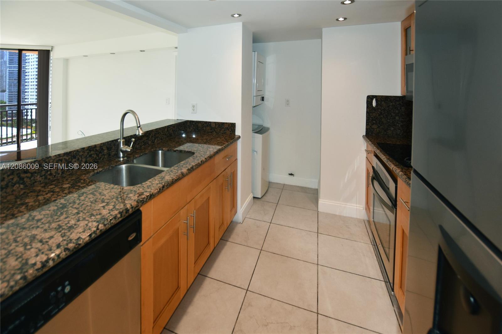 540 BRICKELL KEY DR # 1511, Miami FL 33131 photo 3