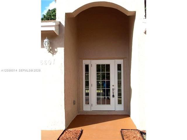6601 Perry St, Hollywood FL 33024 photo 4