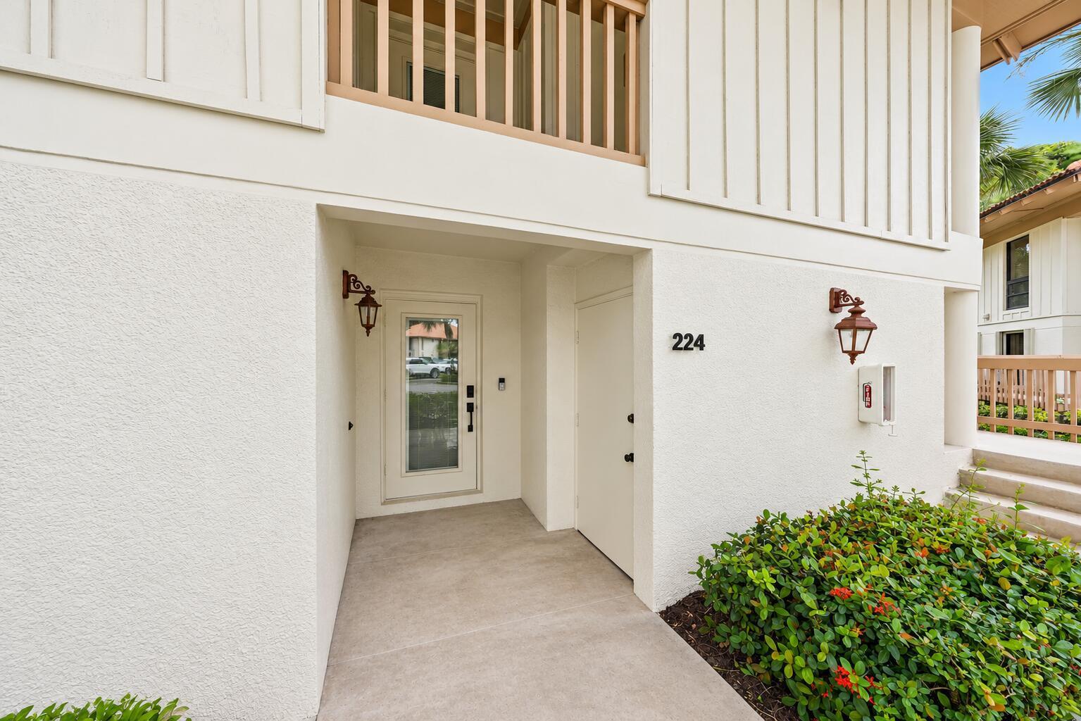 224 Brackenwood Terrace, Palm Beach Gardens FL 33418 photo 2