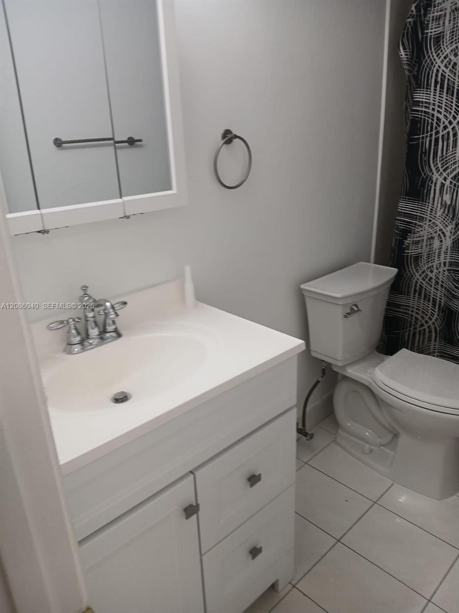 8405 NW 8th St # 311, Miami FL 33126 photo 3