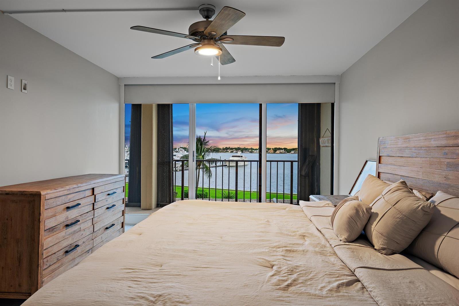 134 LAKESHORE Drive # 316, North Palm Beach FL 33408 photo 5