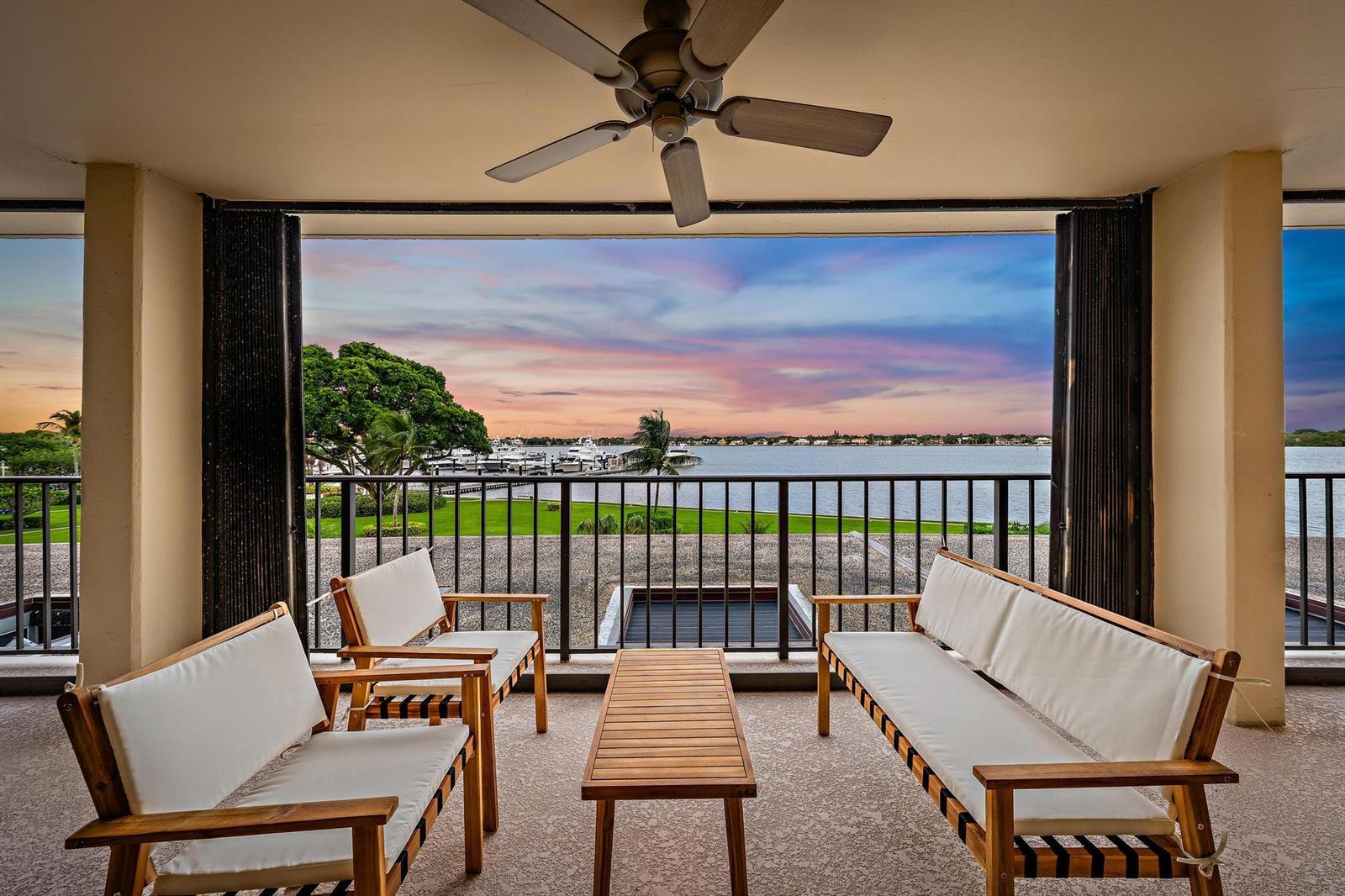 134 LAKESHORE Drive # 316, North Palm Beach FL 33408 photo 4