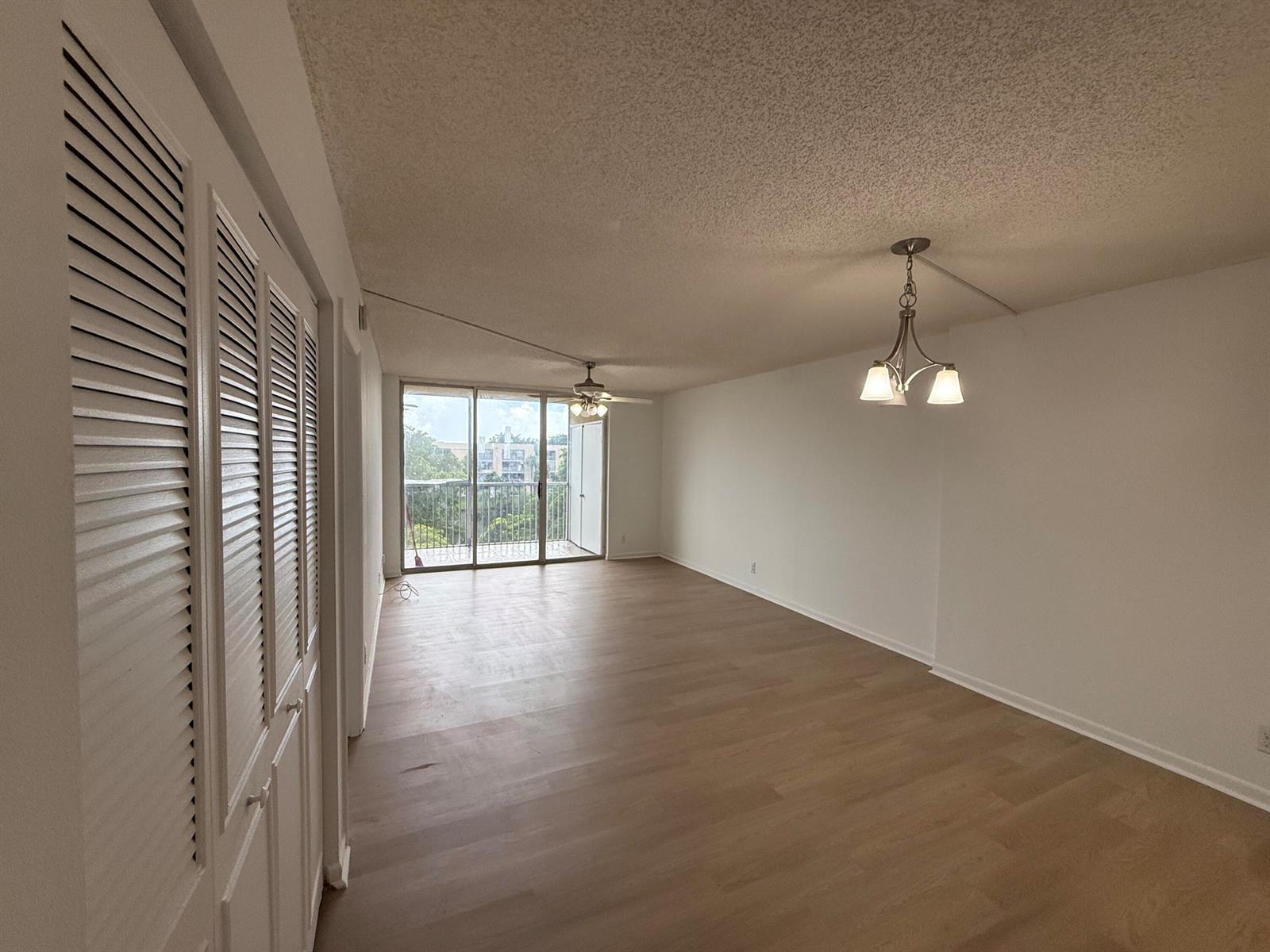 3161 NW 47TH Terrace # 402, Lauderdale Lakes FL 33319