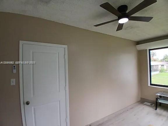 1400 NE 148th St # 1, Miami FL 33161 photo 3