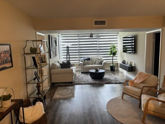1707 WHITEHALL Drive # 105, Davie FL 33324