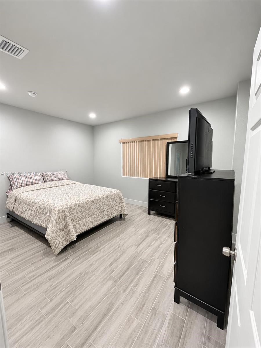 4420 NW 30th Ave, Miami FL 33142 photo 3