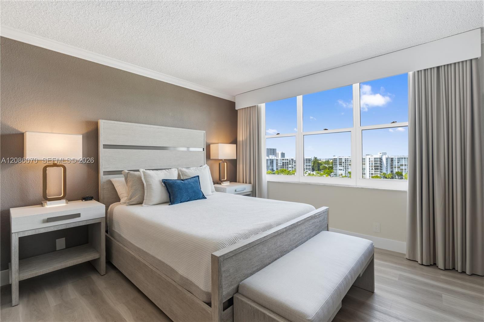 2501 S Ocean Dr, Hollywood FL 33019