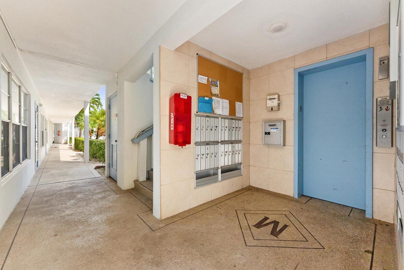 309 WELLINGTON M, West Palm Beach FL 33417 photo 4