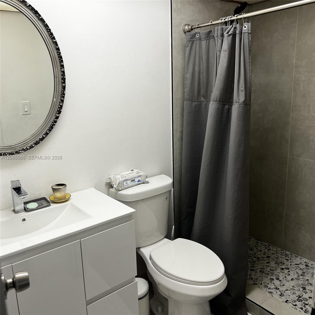 200 172nd St # 504, Sunny Isles Beach FL 33160 photo 2