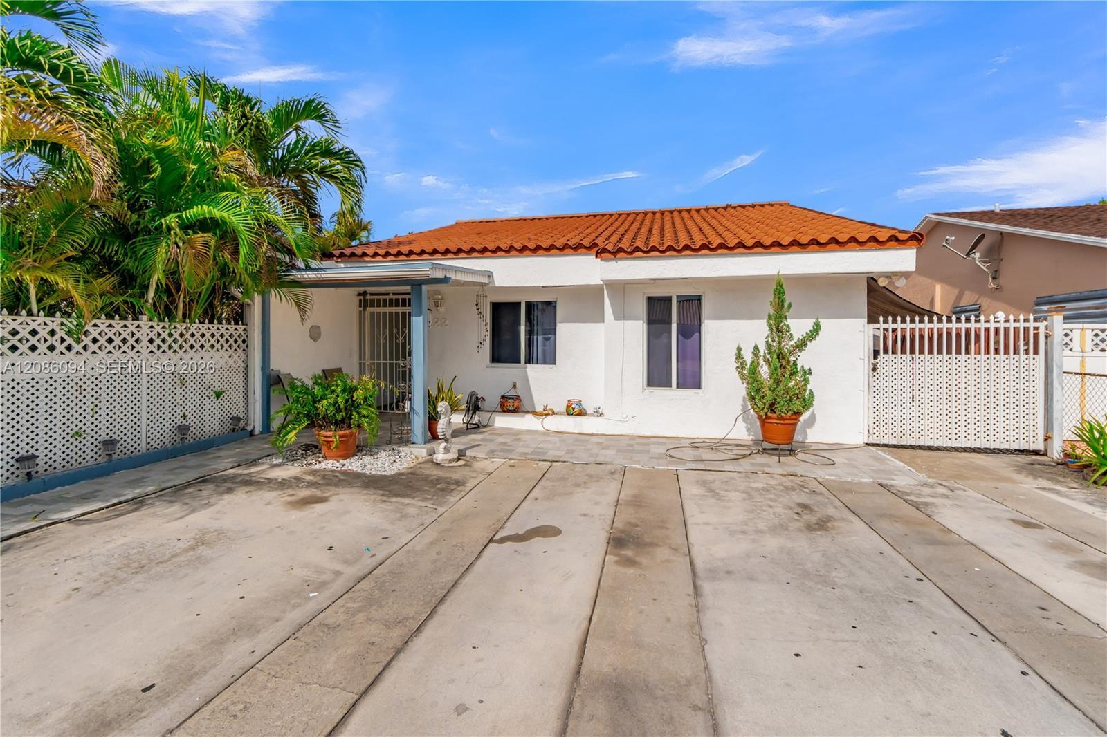 22 NW 108th Ct, Miami FL 33172