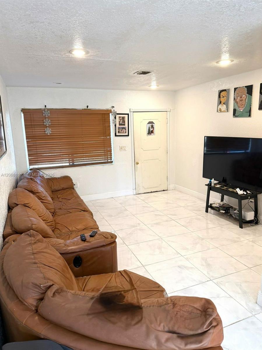 3350 NW 171 ter, Miami Gardens FL 33056 photo 3