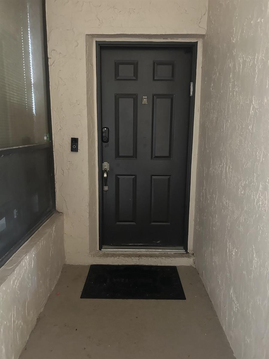7472 La Paz Boulevard Unit 104, Boca Raton FL 33433 photo 2