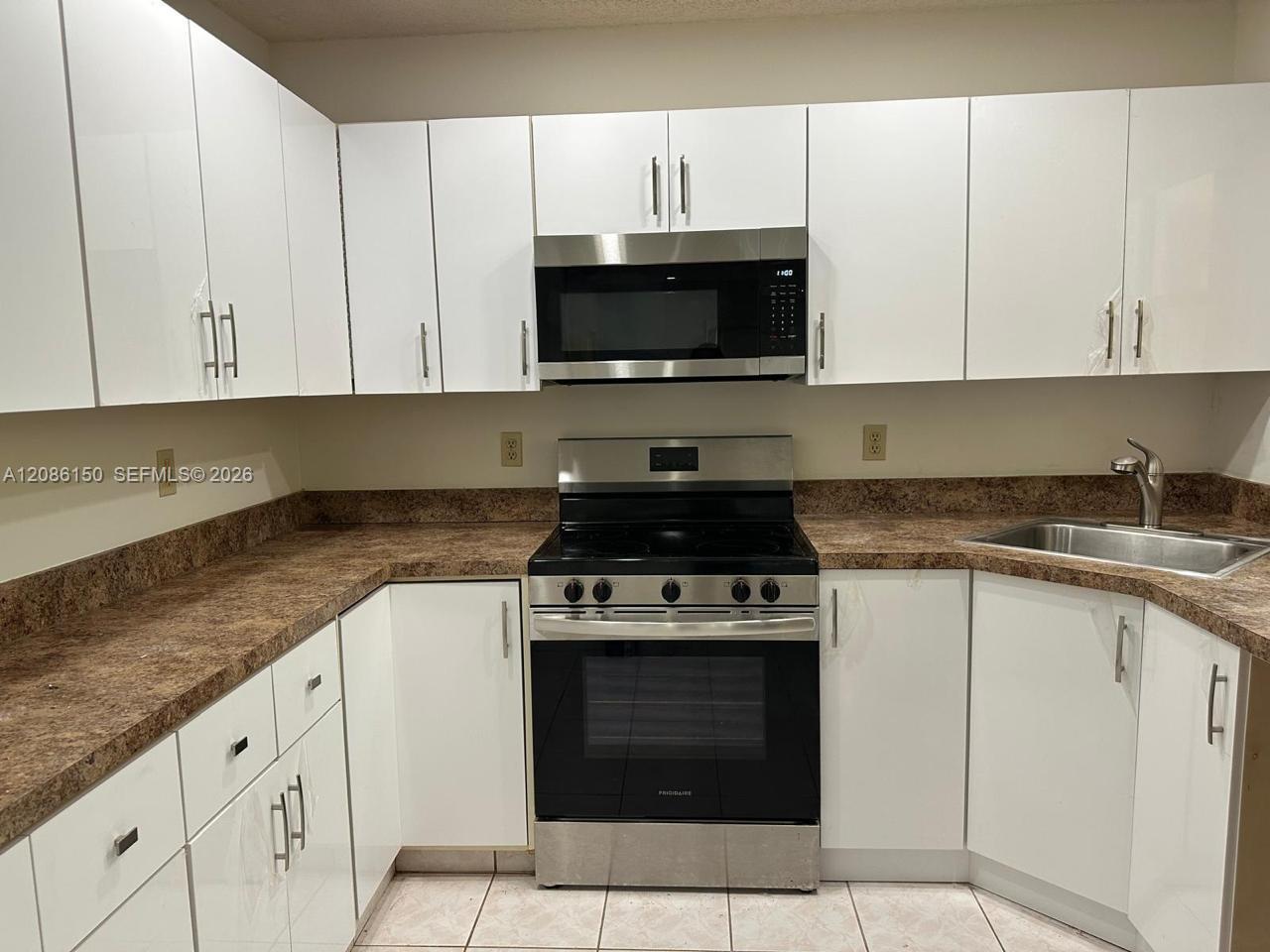 3679 Cocoplum Cir # 3528, Coconut Creek FL 33063 photo 5