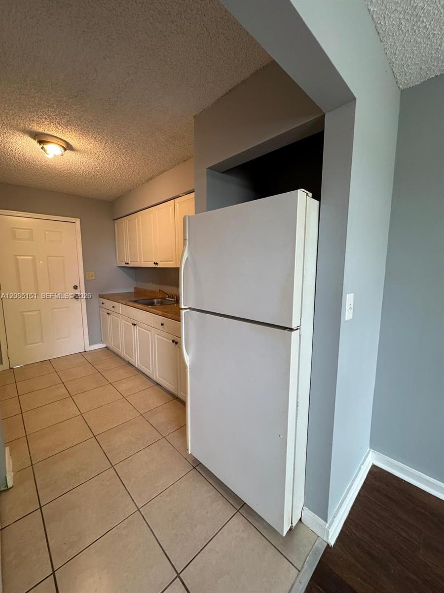 2920 Pierce St # 8, Hollywood FL 33020 photo 3