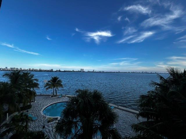 1900 S Treasure Dr # 3U, North Bay Village FL 33141 photo 3