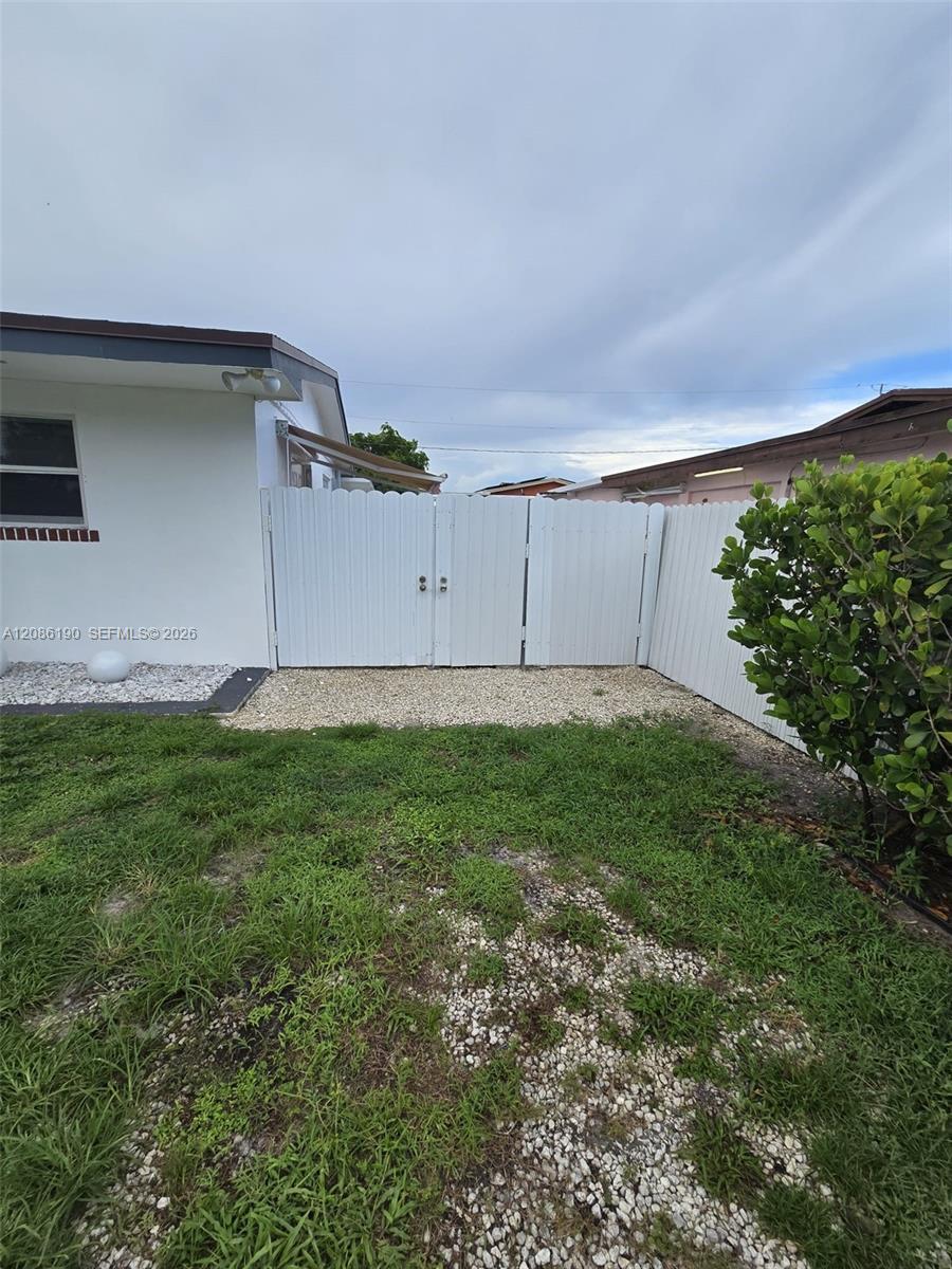 3835 NW 185th St, Miami Gardens FL 33055 photo 3
