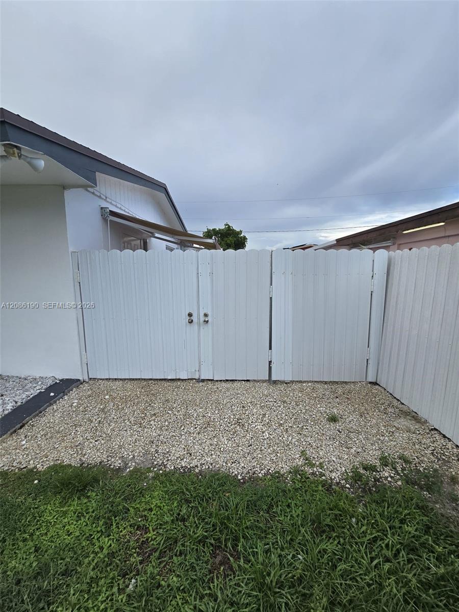 3835 NW 185th St, Miami Gardens FL 33055 photo 4