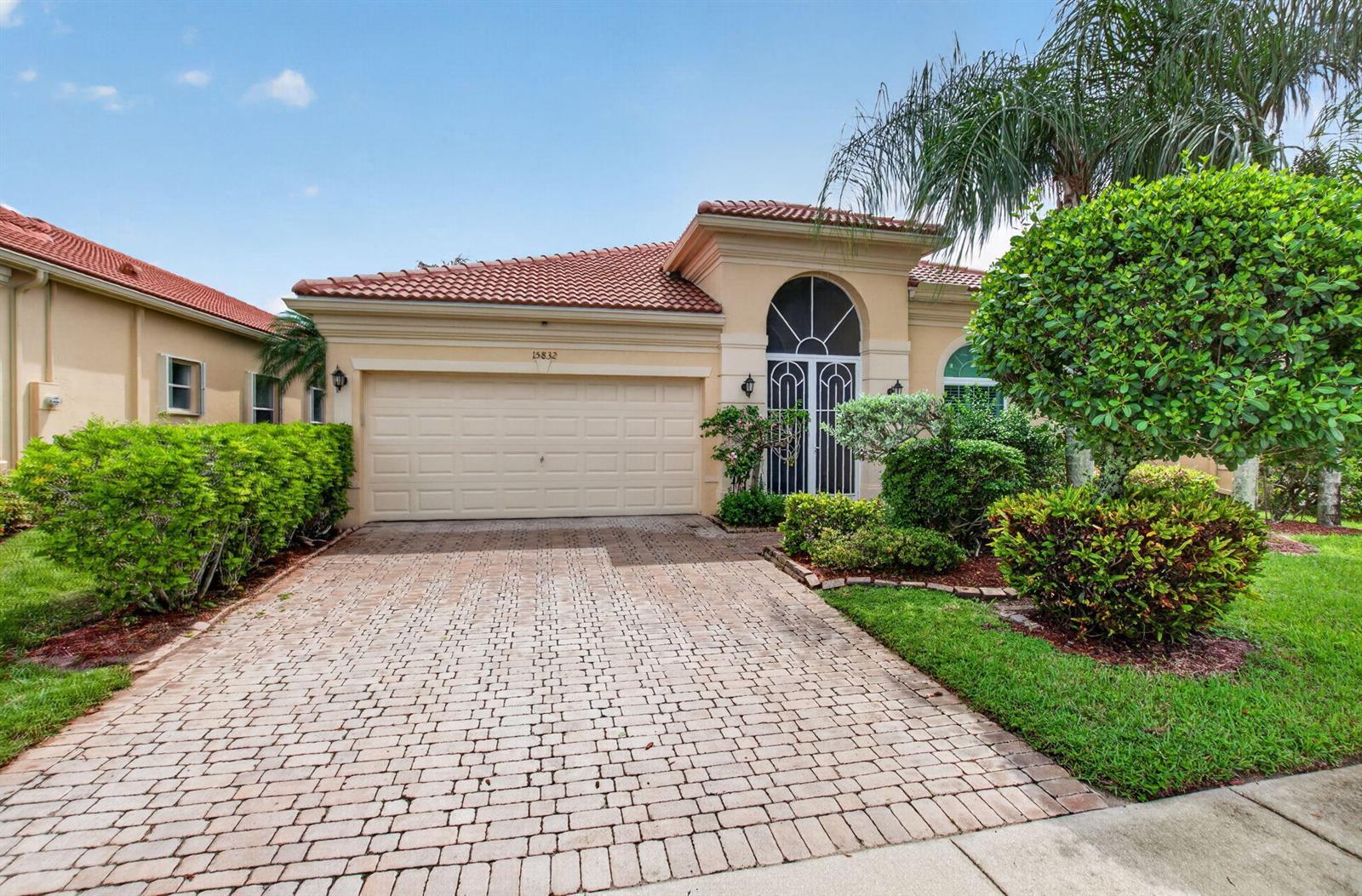 15832 Vivanco Street, Delray Beach FL 33446 photo 2