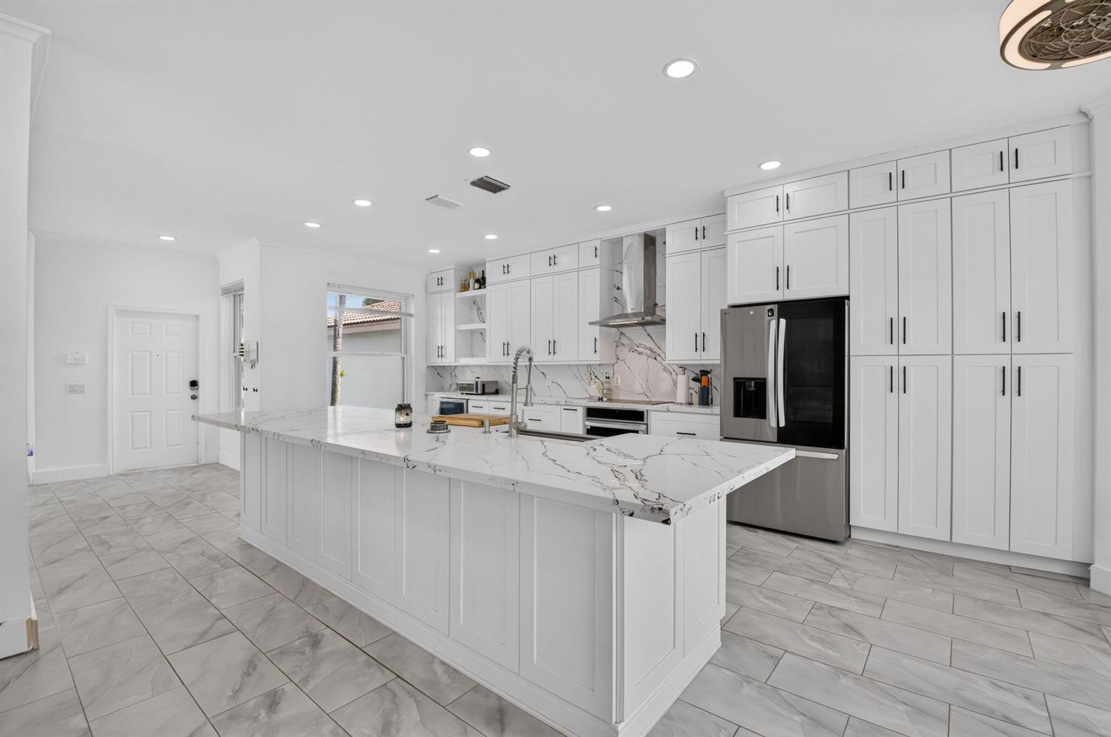 7001 Chesapeake Circle, Boynton Beach FL 33436 photo 2