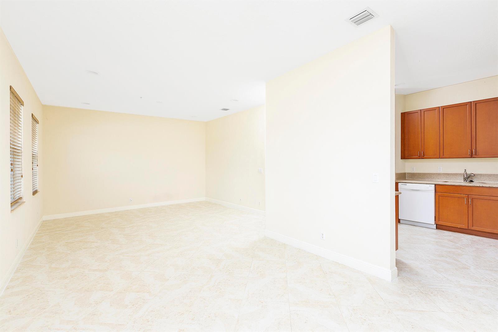 6807 LAKESIDE Circle N # 1, Davie FL 33314 photo 3