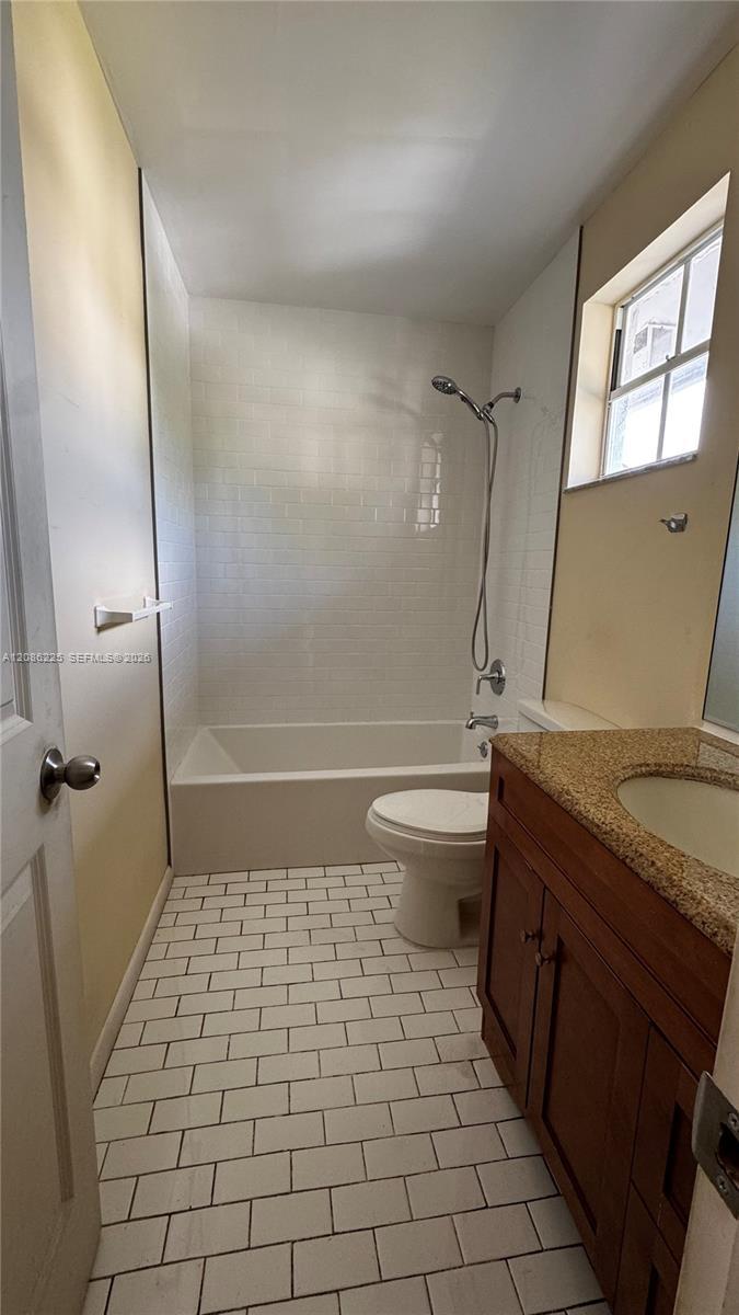 885 SE 13th Rd, Homestead FL 33035 photo 5