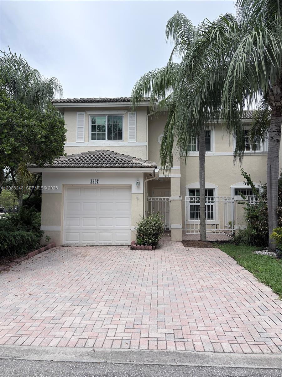 2297 NW 171st Ter, Pembroke Pines FL 33028 photo 2